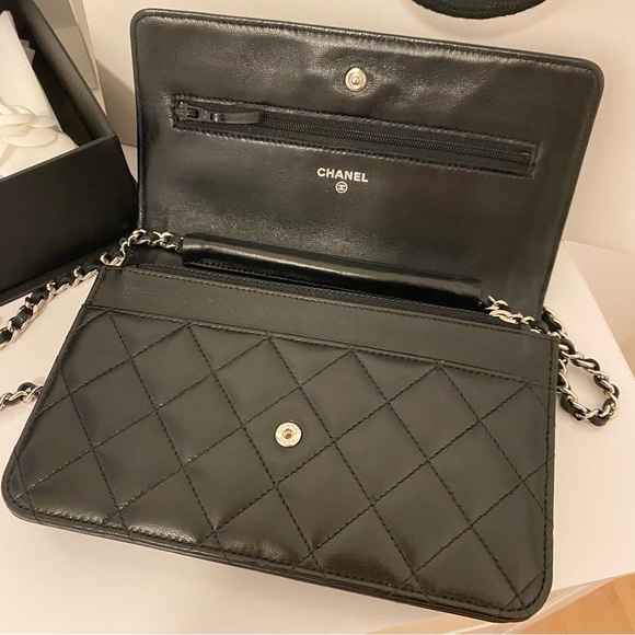 Chanel Wallet On Chain (WOC) - Picture 8 of 14